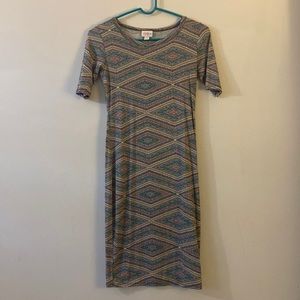 Lula roe stretchy dress